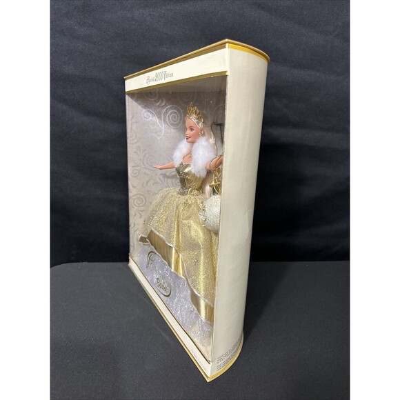 Mattel Barbie Doll Celebration Holiday Barbie Special Edition 2000 - Picture 4 of 8